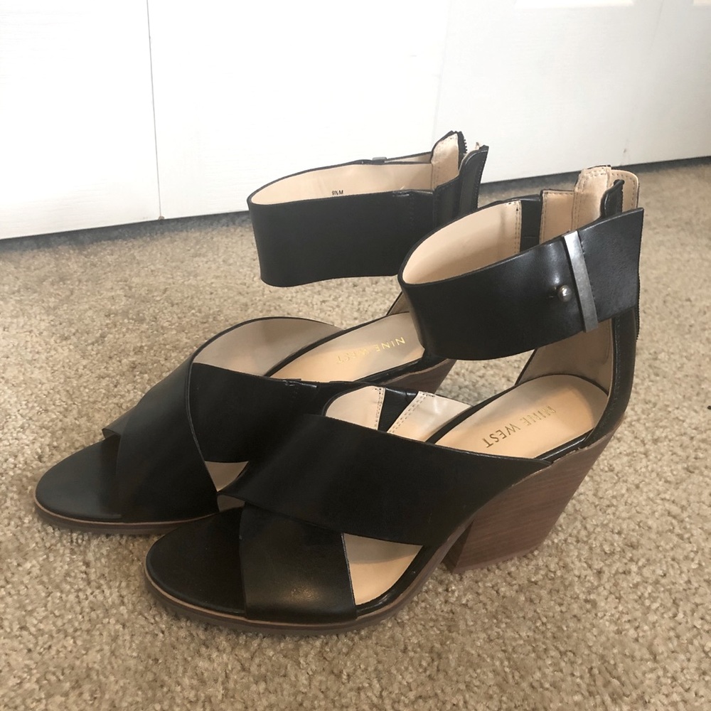 Nine West Women's YANNICKO Ankle Strap Sandal